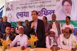 বাবার হত্যার দায় এড়াতে শেখ হাসিনা হত্যাকারীদের রক্ষা করেছেন: ড. রেজা কিবরিয়া