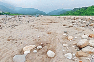 সিলেটে পাথর লুটপাটের ঘটনায় বিজিবির তদন্ত কমিটি