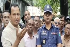 তাহিরপুরে হিন্দু পল্লীতে হামলার ঘটনাস্থল পরিদর্শনে এমপি কামরুল
