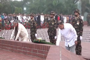 সাভারে জাতীয় স্মৃতিসৌধে রাষ্ট্রপতি ও প্রধানমন্ত্রীর শ্রদ্ধা