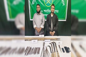 বানিয়াচংয়ে সেনাবাহিনীর অভিযানে দেশীয় অস্ত্রসহ গ্রেপ্তার দুই