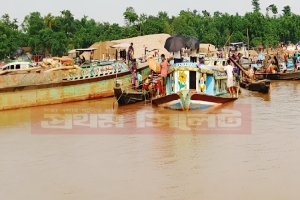 প্রশাসনের ‘নমনীয়’ তদারকি, গোয়াইনঘাটে বেপরোয়া বালু দস্যুরা