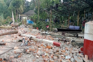 সুনামগঞ্জ লঞ্চঘাটে ১০ কোটি টাকার সরকারি জমি উদ্ধার, অবৈধ স্থাপনা উচ্ছেদ