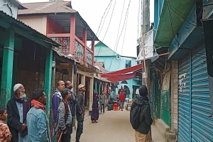 তাহিরপুরে নির্বাচনী আচরণবিধি লঙ্ঘনের বিরুদ্ধে মোবাইল কোর্ট অভিযান