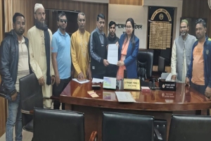 ​ছাতকে বাঁধ রক্ষায় প্রশাসন ও নদী রক্ষা আন্দোলনের তৎপরতা