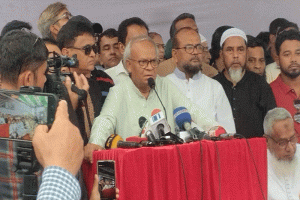 সংবিধান না মেনে জুলাই সনদ বাস্তবায়নের দাবি গায়ের জোরের শামিল : রিজভী
