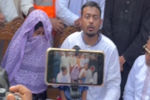 মুজিবুর রহমানের পরিবারকে মাত্র ৭০০ টাকা সহায়তা নাসির-সারজিসের!