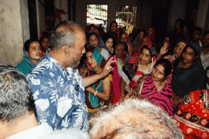 নগরের কাষ্টঘর সুইপার কলোনি পরিদর্শন করলেন সিসিক প্রশাসক
