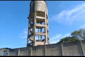 শান্তিগঞ্জে ঠিকাদারের অবহেলায় দেড় বছর ধরে ঝুলে আছে সুপেয় পানি প্রকল্প